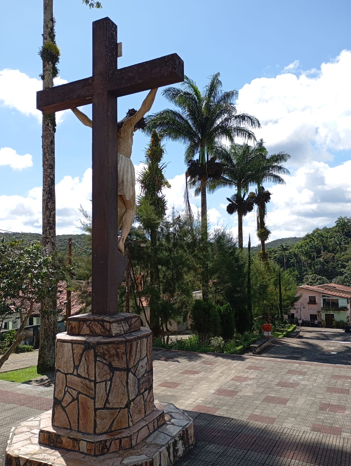 WhatsApp Image 2025-05-05 at 19.54.39(1).jpeg